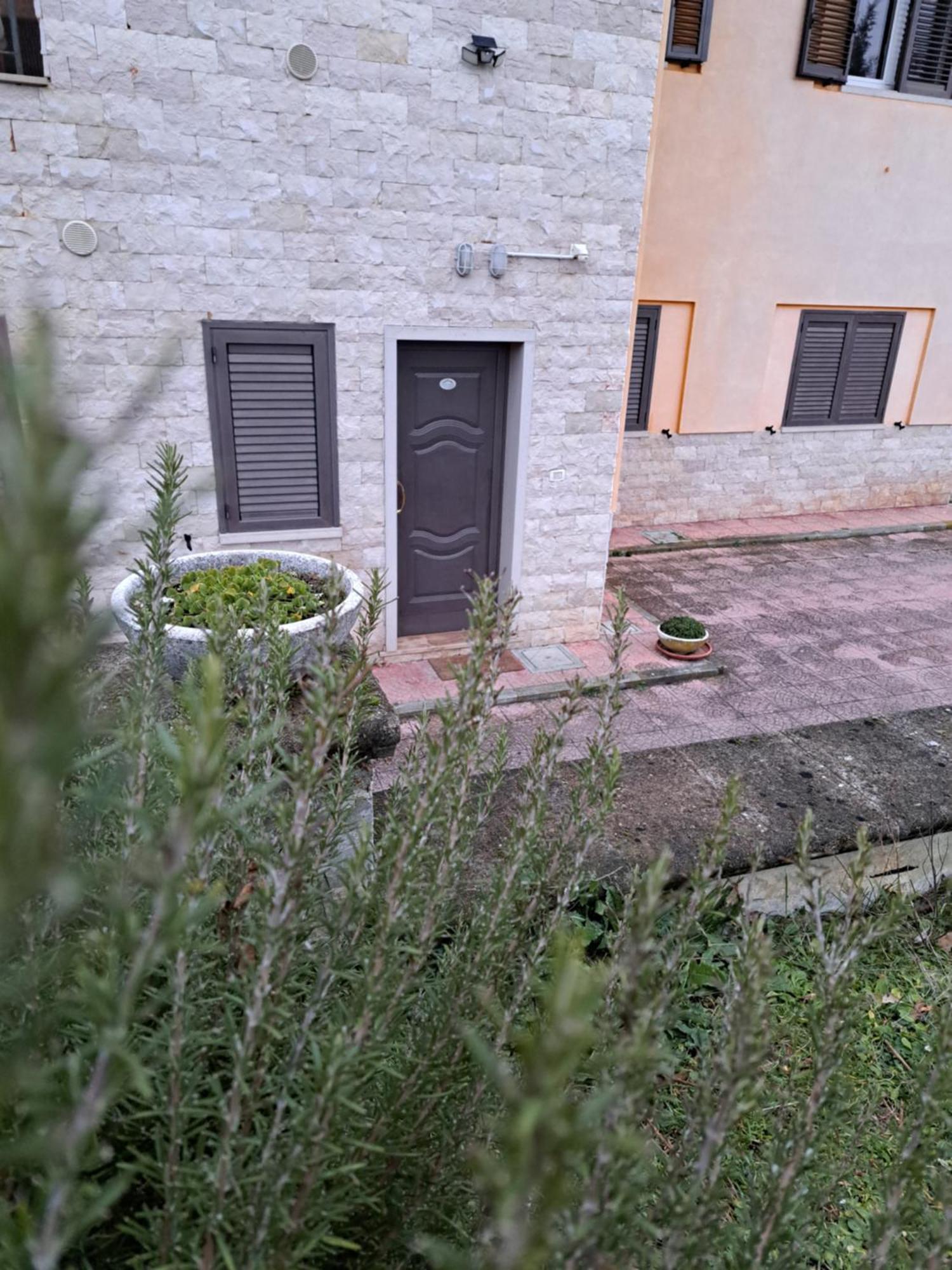 La Casa Di Mezzo-Affitti Brevi-Zona Ospedali Villa Busso Exterior photo